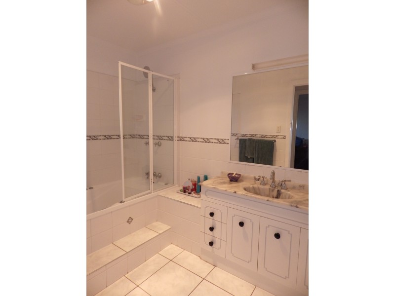 2 Borland Street, Roma QLD 4455