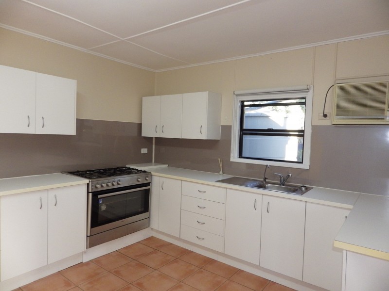 21 Spencer Street, Roma QLD 4455