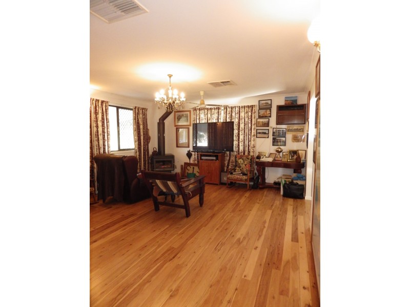 3 Hawthorne Street, Roma QLD 4455