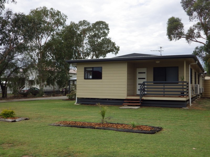 180a McDowall Street, Roma QLD 4455