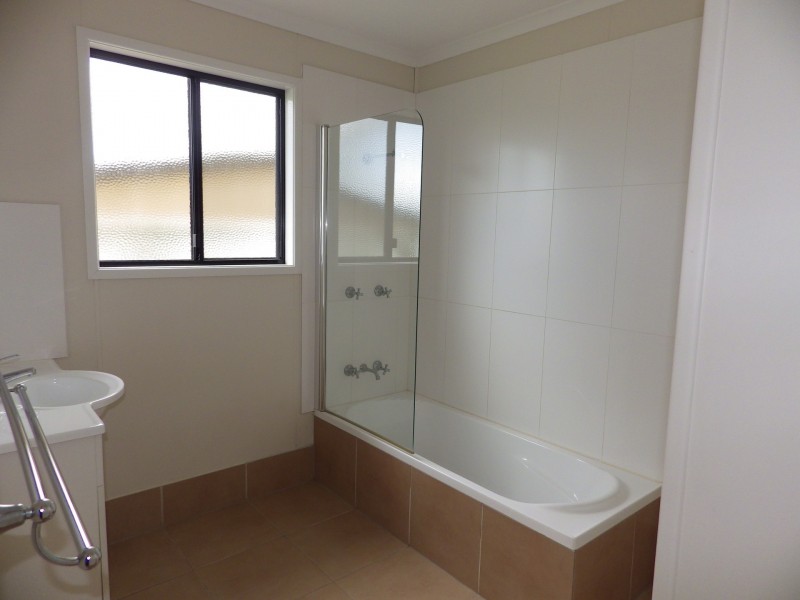 180a McDowall Street, Roma QLD 4455