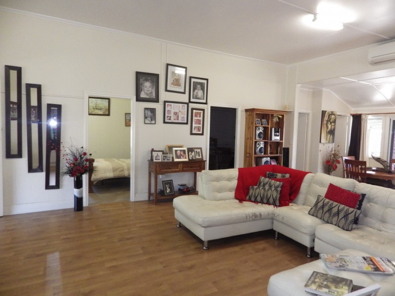 17 Arthur Street, Roma QLD 4455