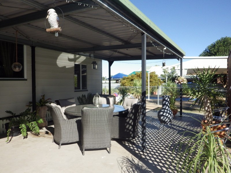 17 Arthur Street, Roma QLD 4455