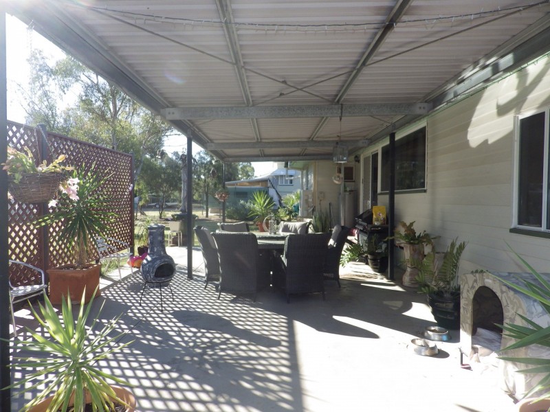 17 Arthur Street, Roma QLD 4455