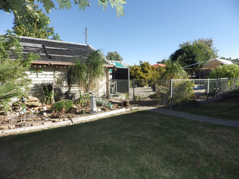 17 Arthur Street, Roma QLD 4455