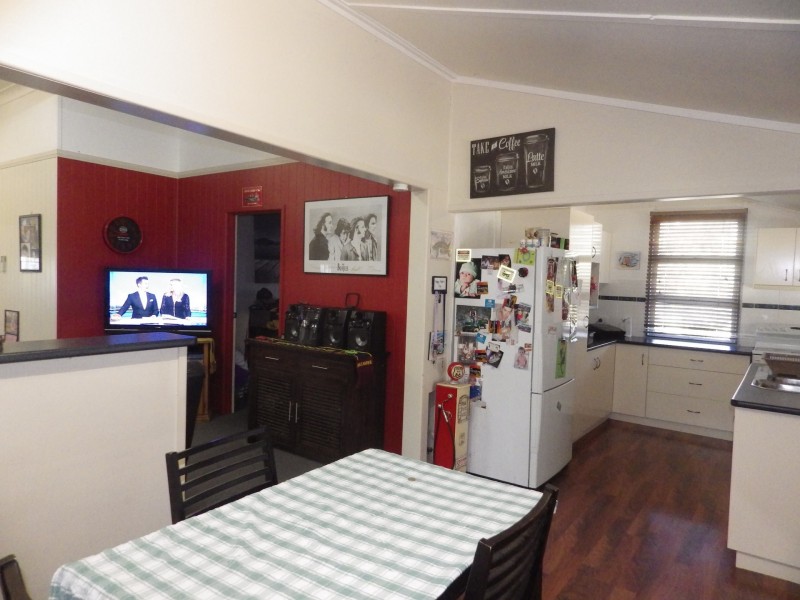 7 McDowall Street, Roma QLD 4455