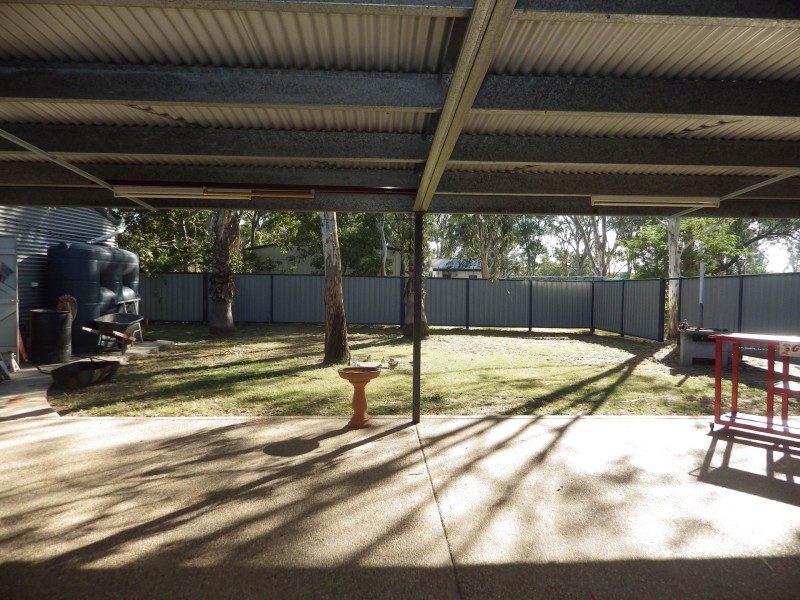 7 McDowall Street, Roma QLD 4455
