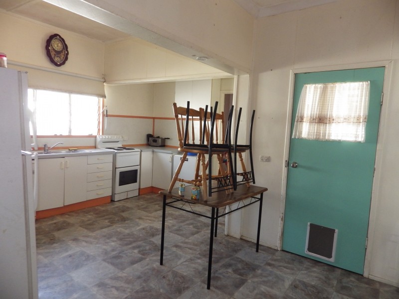16 Annandale Street, Injune QLD 4454