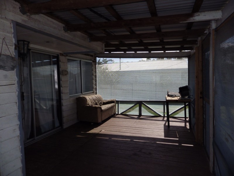 16 Annandale Street, Injune QLD 4454