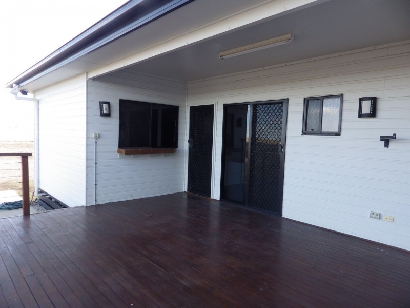 36 Hodgson Lane, Roma QLD 4455