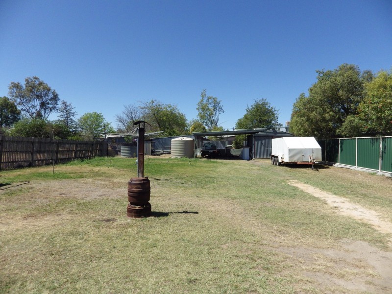 21 Ronald Street, Injune QLD 4454