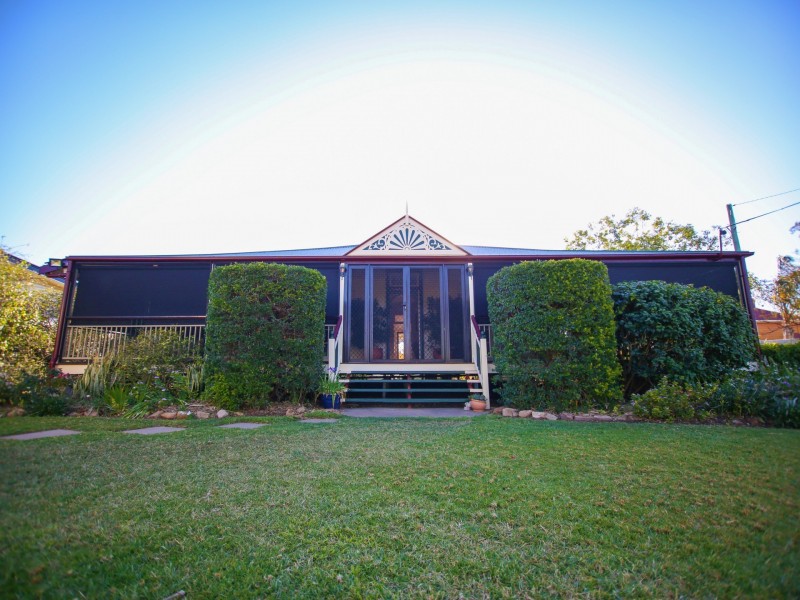 13 Downs Street, Roma QLD 4455