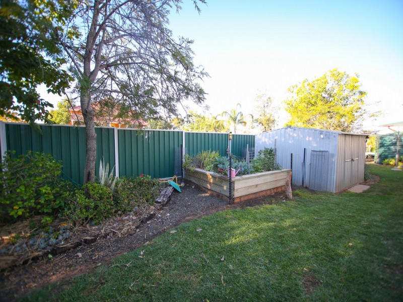 13 Downs Street, Roma QLD 4455