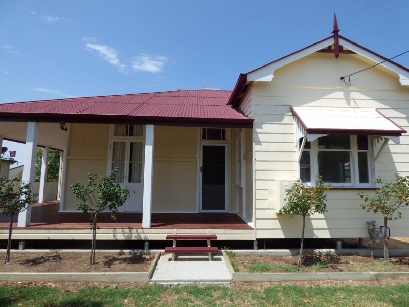 22 Feather Street, Roma QLD 4455