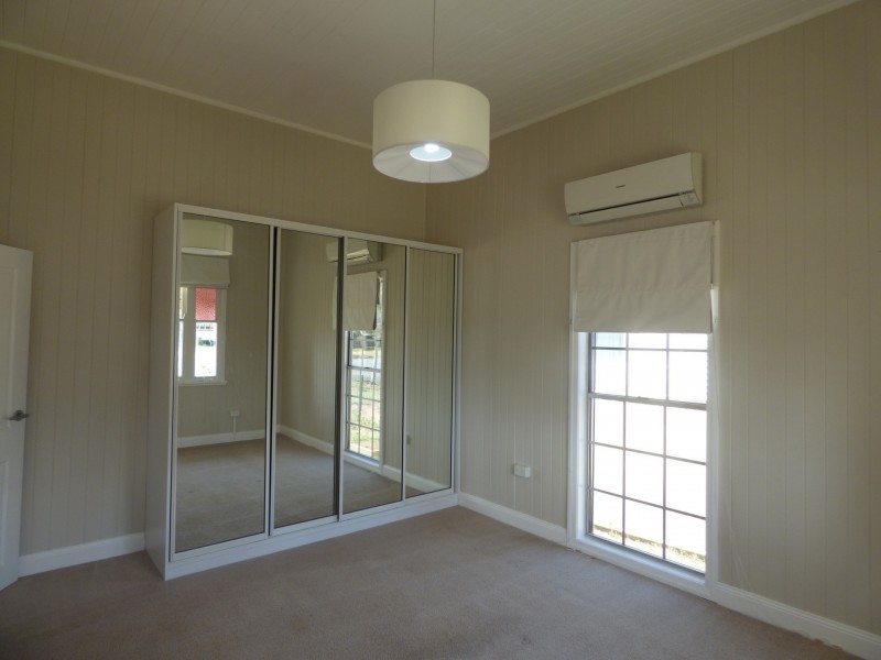 22 Feather Street, Roma QLD 4455