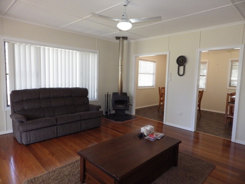 87 Louisa Street, Mitchell QLD 4465