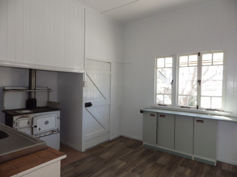 49 Russell Street, Wallumbilla QLD 4428