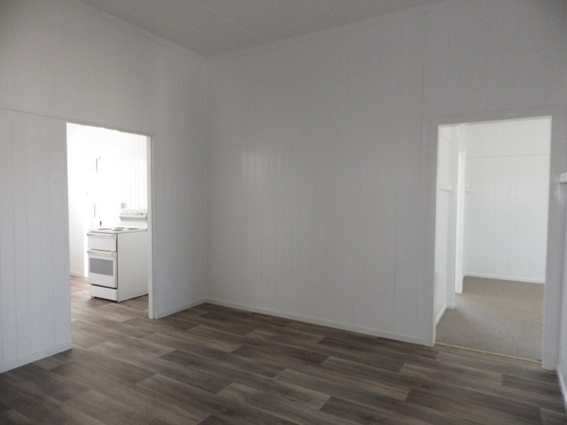 49 Russell Street, Wallumbilla QLD 4428