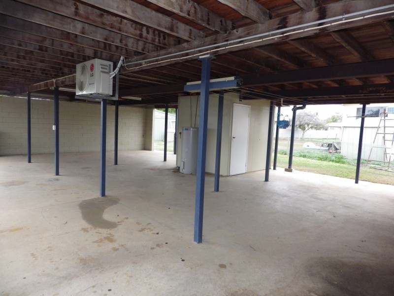 6 Cottell Street, Roma QLD 4455