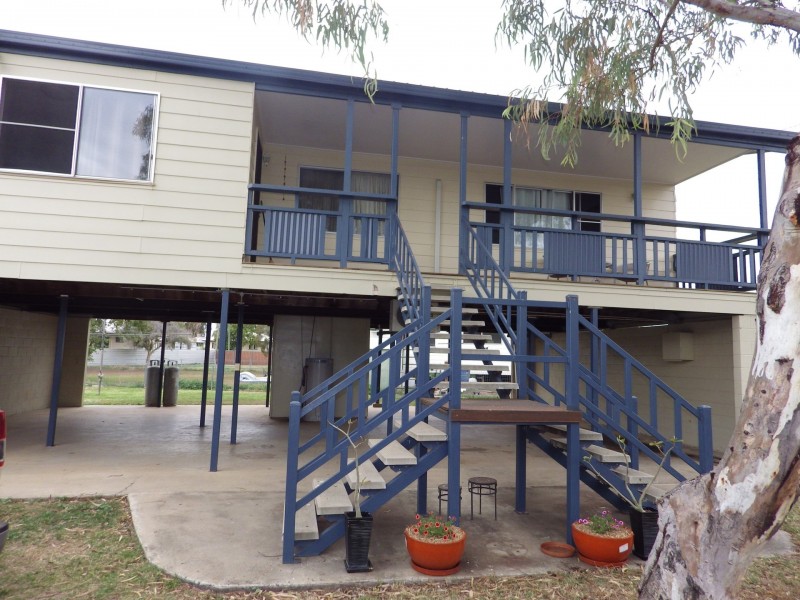 6 Cottell Street, Roma QLD 4455