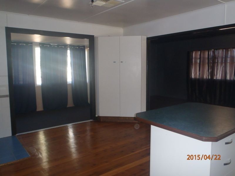 49 Raglan Street, Roma QLD 4455