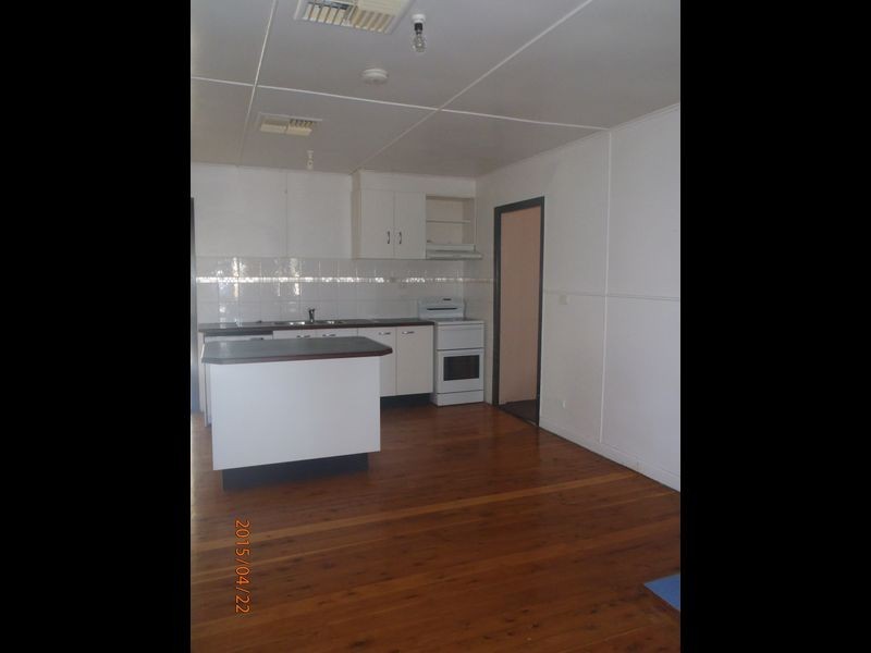 49 Raglan Street, Roma QLD 4455