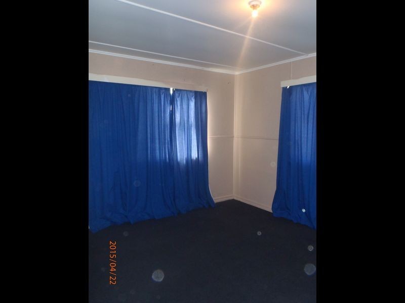 49 Raglan Street, Roma QLD 4455