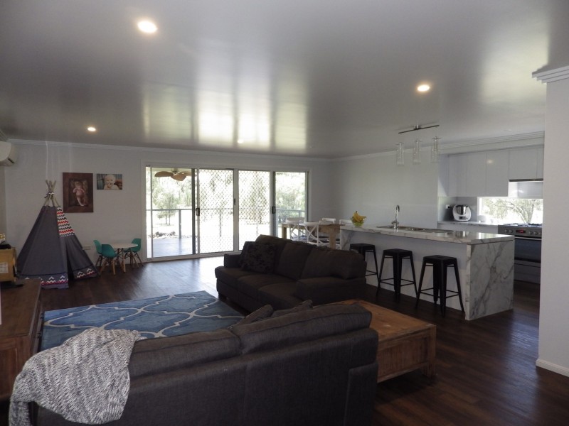 63 Eton Street, Mitchell QLD 4465