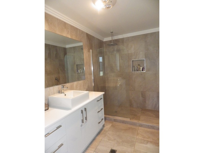 63 Eton Street, Mitchell QLD 4465