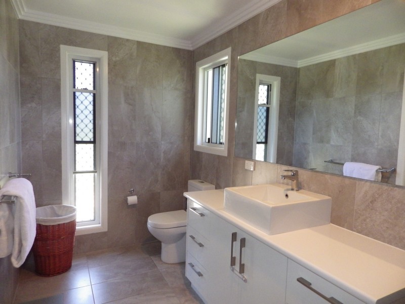 63 Eton Street, Mitchell QLD 4465