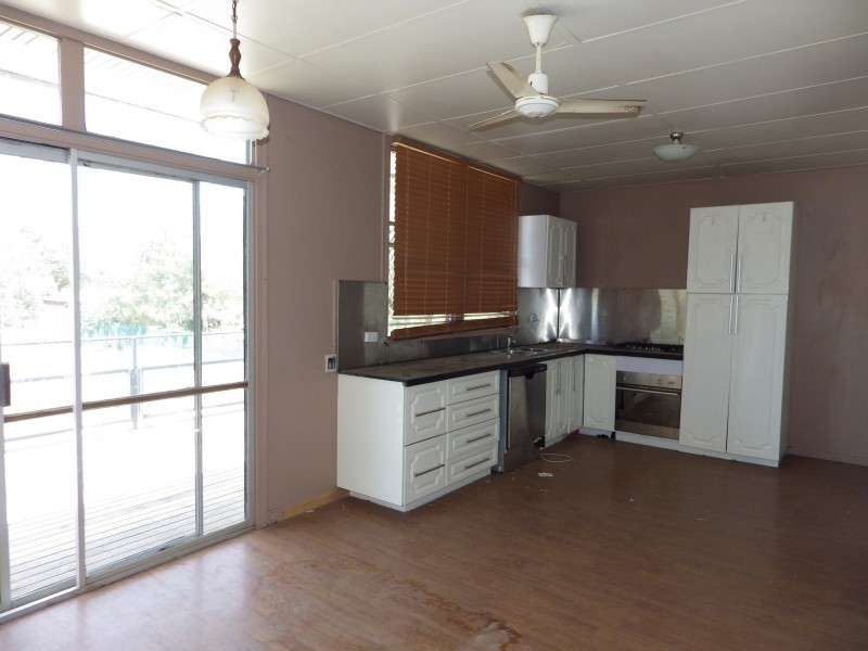 103 Corfe Road, Roma QLD 4455