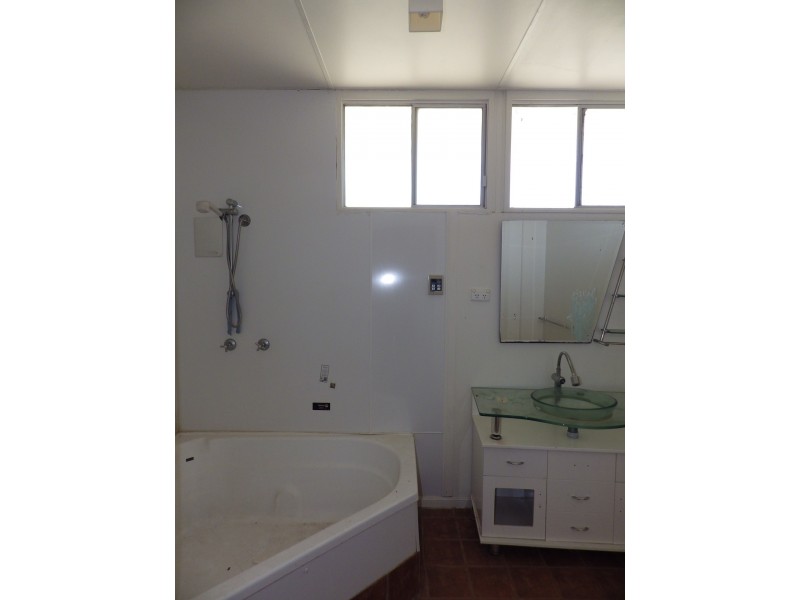 103 Corfe Road, Roma QLD 4455