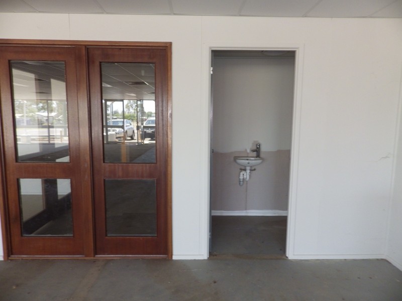 110 Raglan, Roma QLD 4455