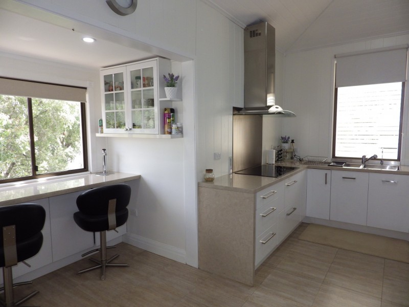 12 Mayne Street, Roma QLD 4455