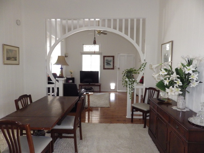 12 Mayne Street, Roma QLD 4455