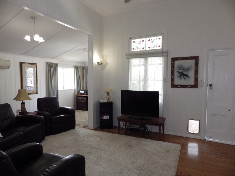 12 Mayne Street, Roma QLD 4455