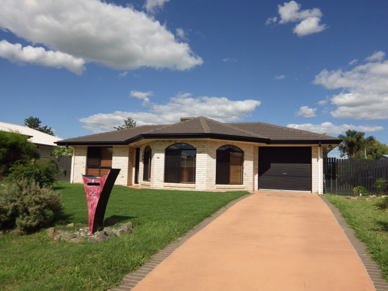 29 Karalee Court, Roma QLD 4455
