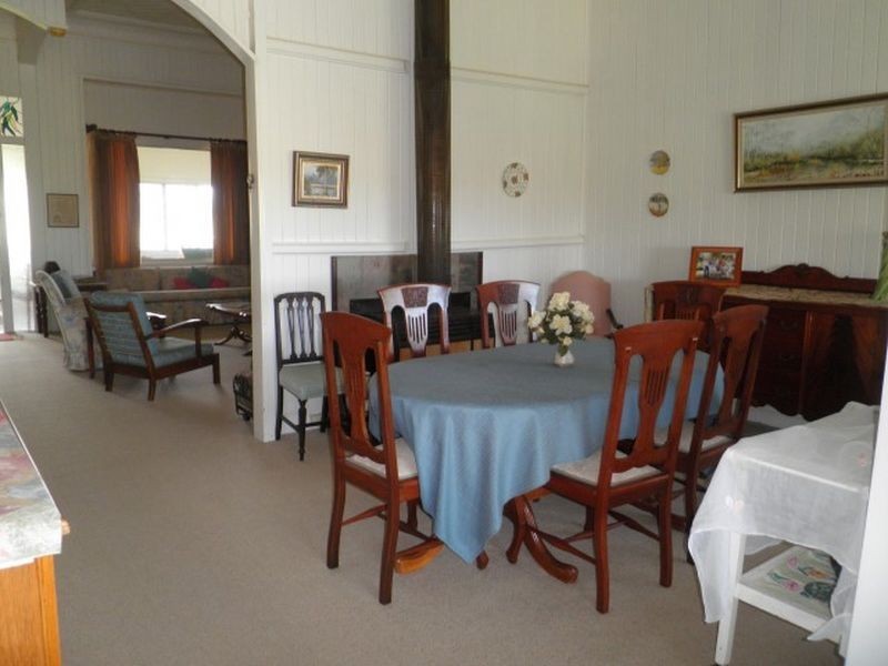 146a Northern Road, Roma QLD 4455