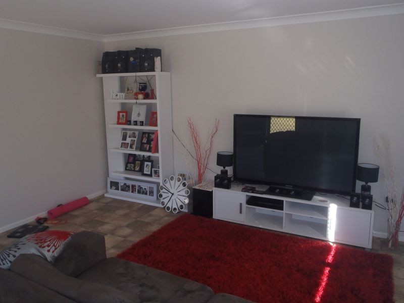 9 Charles Street, Roma QLD 4455