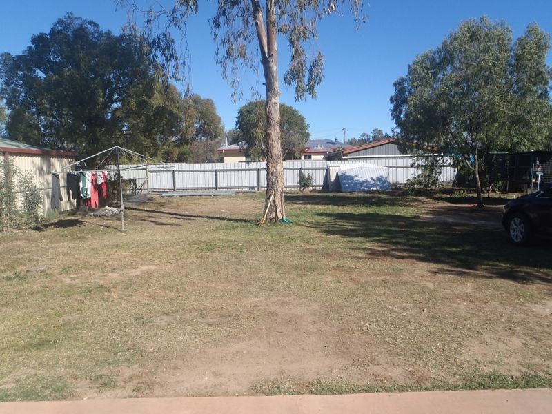 9 Charles Street, Roma QLD 4455