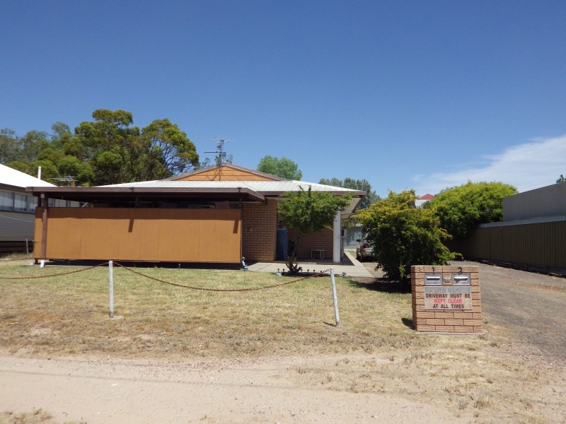 59 Charles Street, Roma QLD 4455