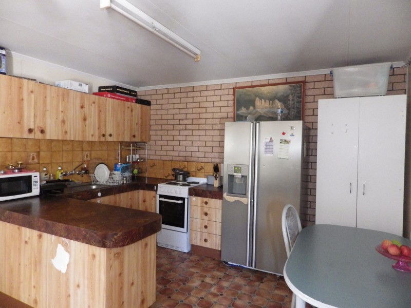 59 Charles Street, Roma QLD 4455