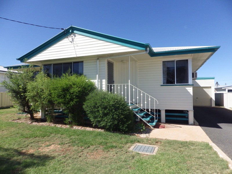 124 Currey Street, Roma QLD 4455