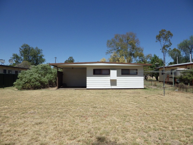 4 Wright Street, Roma QLD 4455