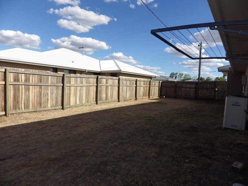 19 Wheeler Drive, Roma QLD 4455