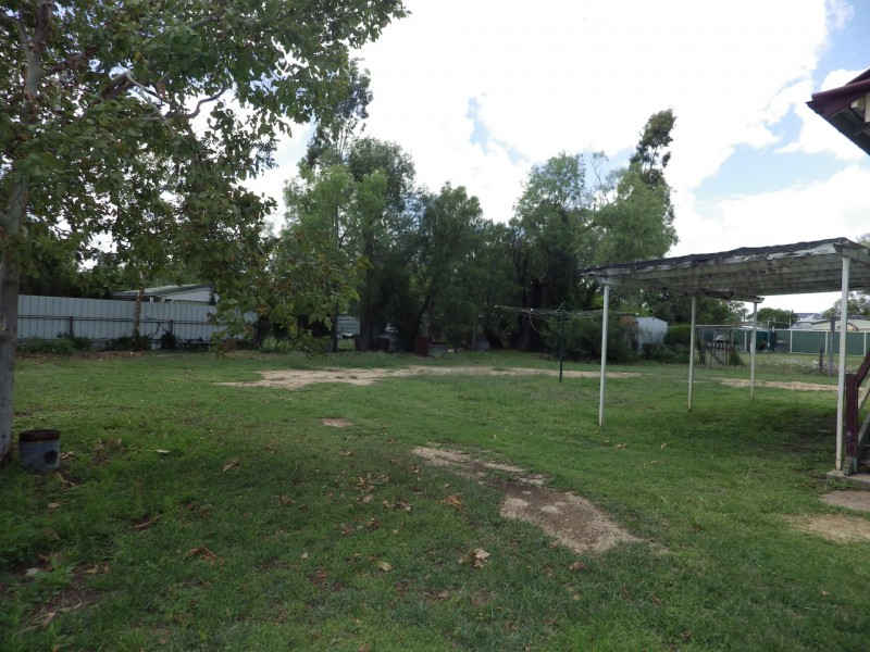 14 Arthur Street, Roma QLD 4455