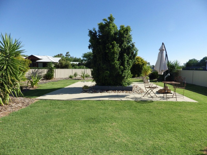 1 Norman Court, Roma QLD 4455