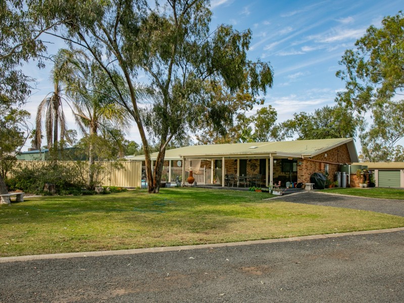 2-4 Miscamble Street, Roma QLD 4455