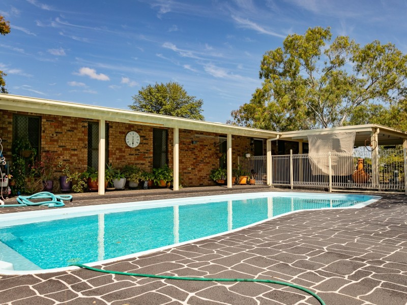 2-4 Miscamble Street, Roma QLD 4455