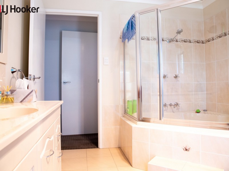 2-4 Miscamble Street, Roma QLD 4455